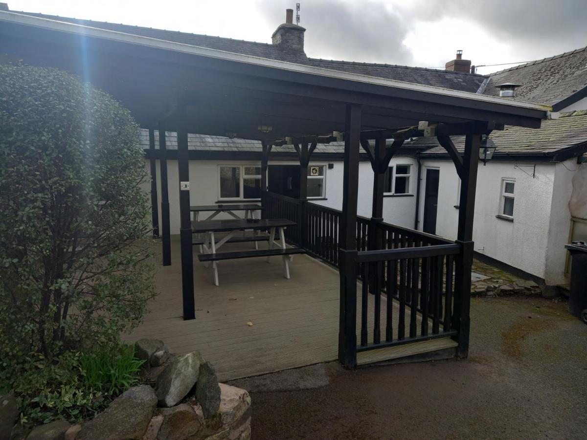 The Crown Inn Wentnor Exterior foto